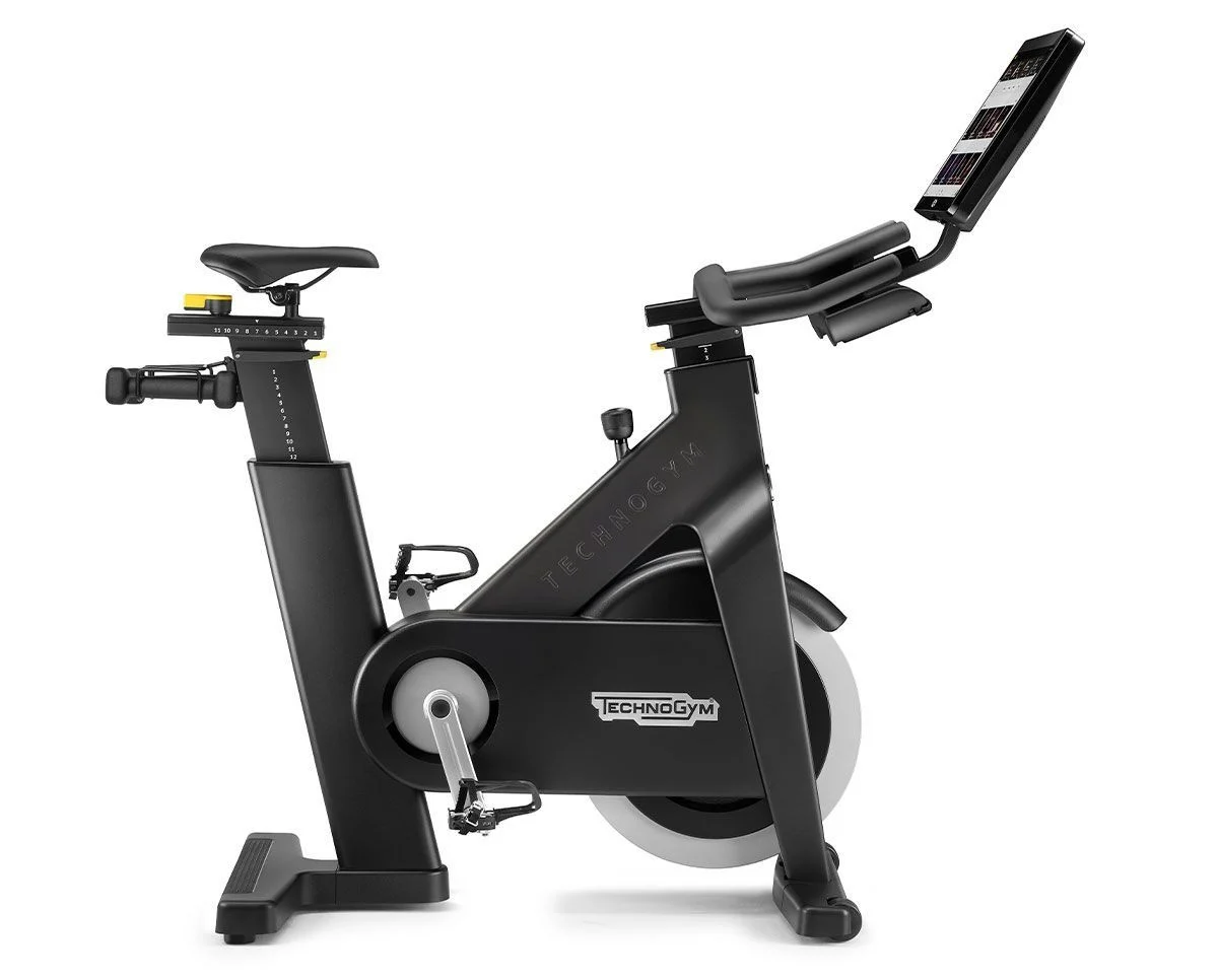 hollandiafitnes -TechnoGym Bike-2